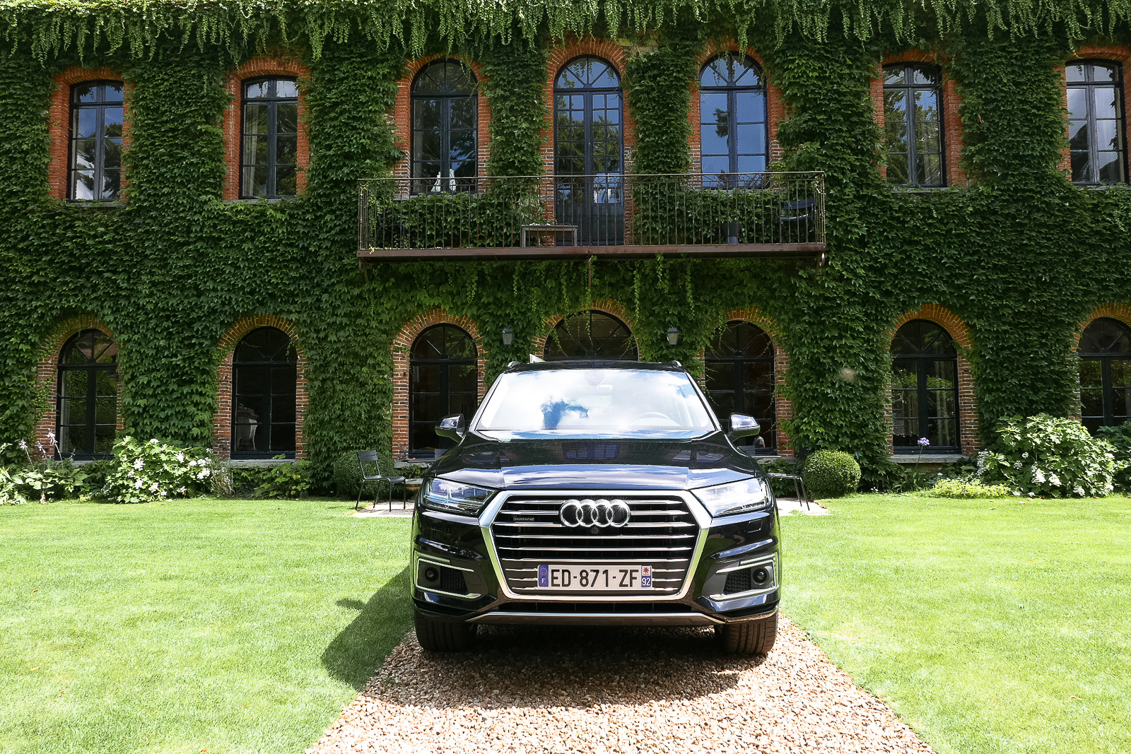 Audi Q7 e-tron-17