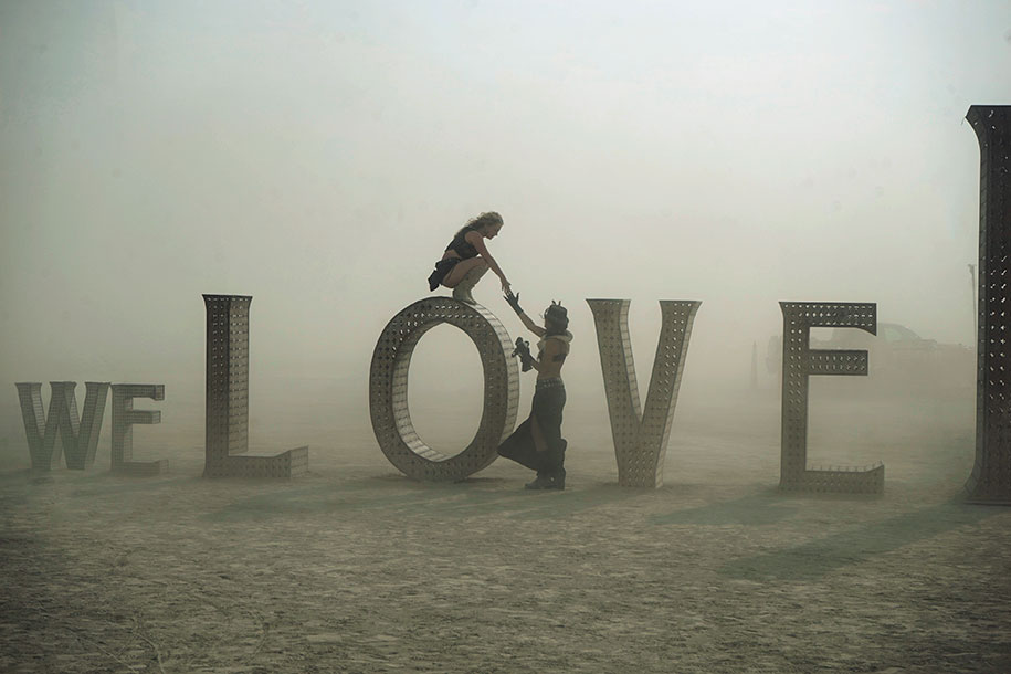 victor-habchy-burning-man-28