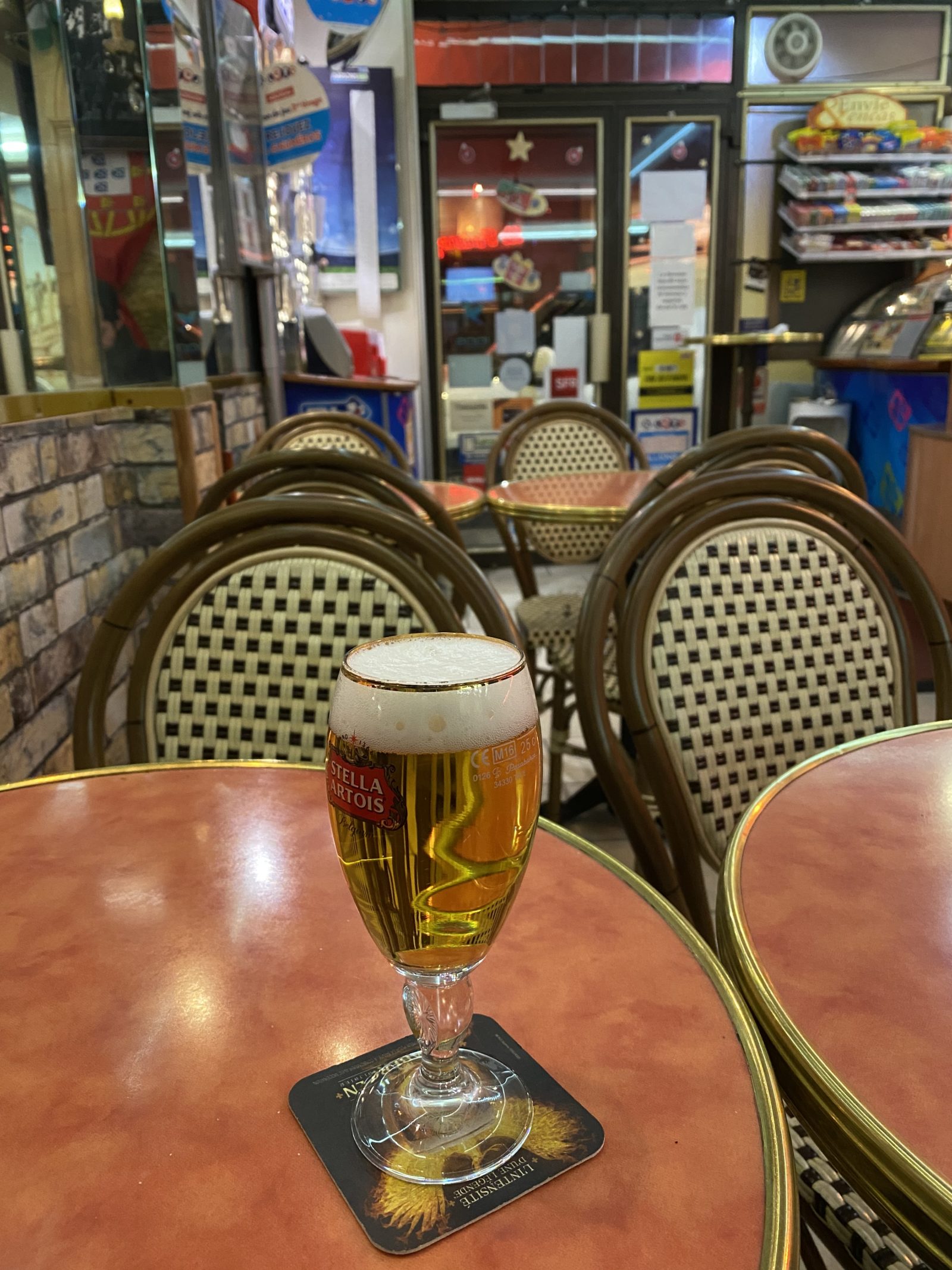 Il décide de tester sérieusement des bars PMU, le 4eme critère va vous